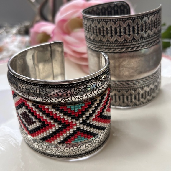 Lovely Vintage Silver Cuff Bracelets,(set of 2) - Picture 1 of 17